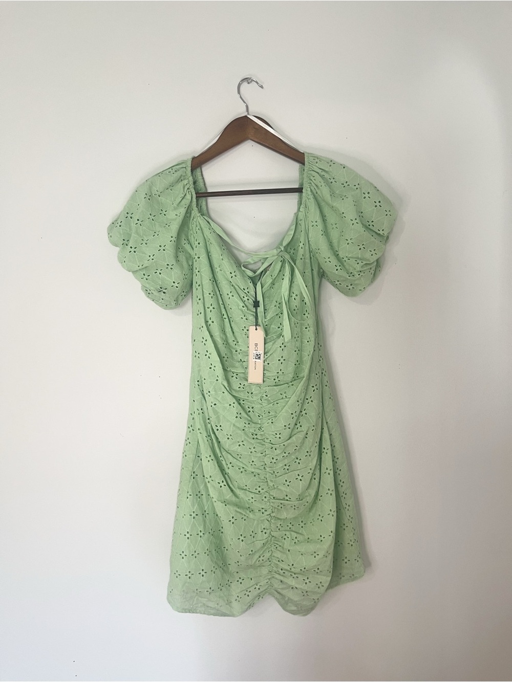 NWT BCBGeneration Women's Eyelet Halter Short Sleeve Dress, Mint Size 6